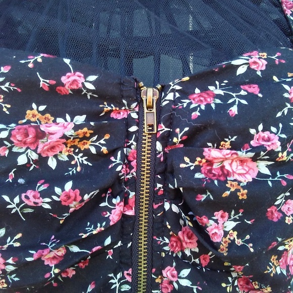 Floral Top MIND CODE XL roses stretch - Picture 6 of 6